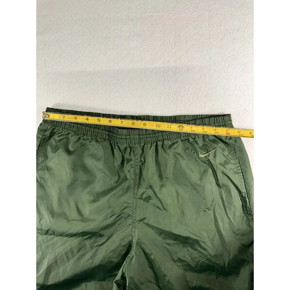Nike Men's M Green Nylon Track Pants Drawstring Elastic Waist Zip Pockets Solid